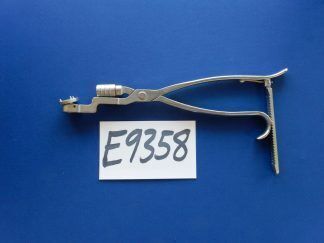 Stryker Howmedica 6776-8-930 Orthopedic Patella Clamp Ratcheting
