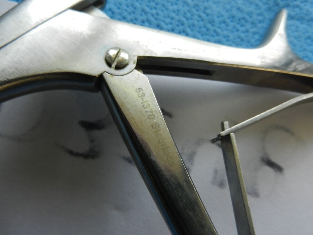 D3248 Codman Symmetry Surgical 3mm 90 Degree 6in Rongeur 53-1370 - Image 5