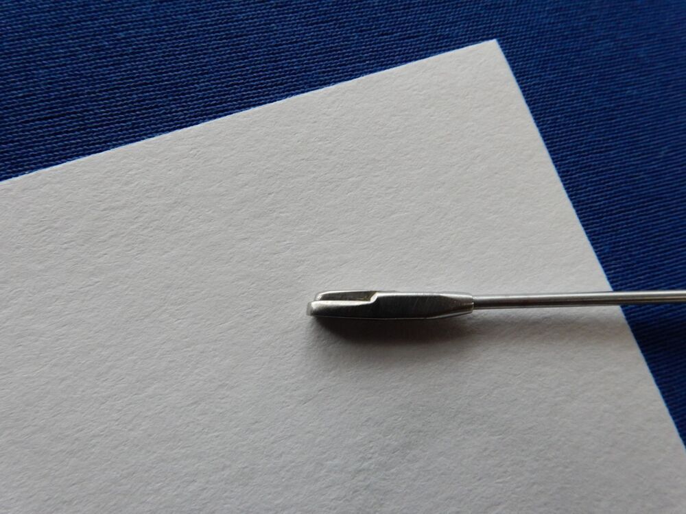 Storz 26158DH 33cm Biopsy Punch Forceps - Image 3