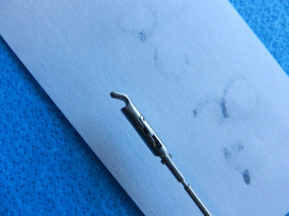 Stryker Surgical Laparoscopic 5mm 40cm Tissue Grasper Insert 250-080-284 - Image 3