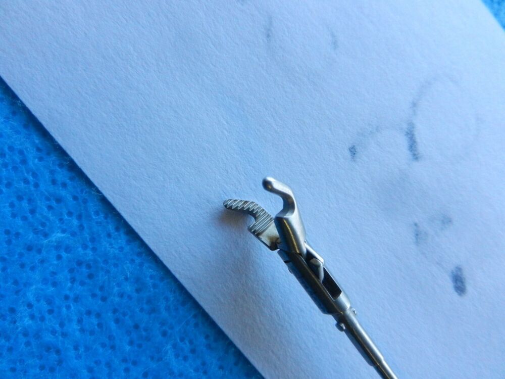 Stryker Surgical Laparoscopic 5mm 40cm Tissue Grasper Insert 250-080-284 - Image 4