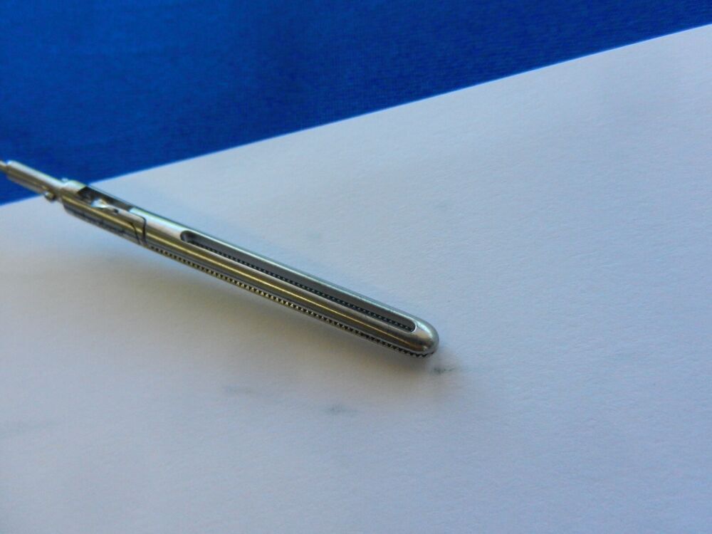 E1479 Stryker Surgical 5.0mm Dorsey Grasper 33cm Overall Length 250-080-319 - Image 3