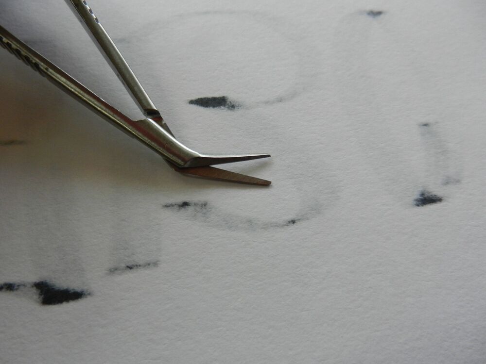 E7130 Codman Angled Ophthalmic Scissors - Image 3