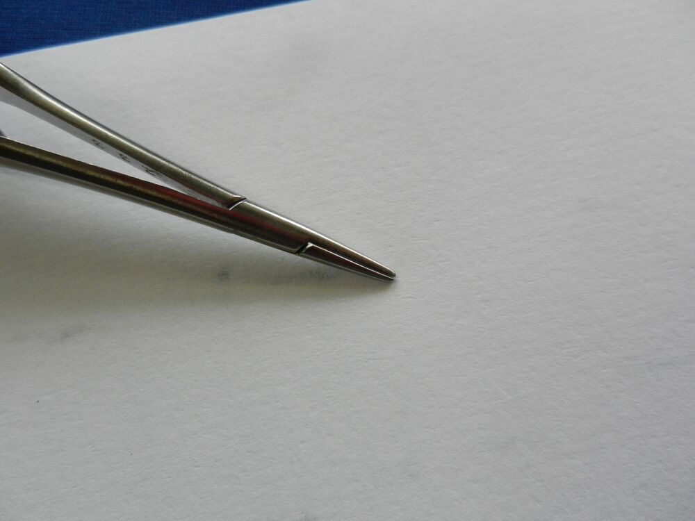 E7413 V. Mueller OP7412-002 Castroviejo Straight Smooth Jaw Needle Holder 5.5" - Image 3