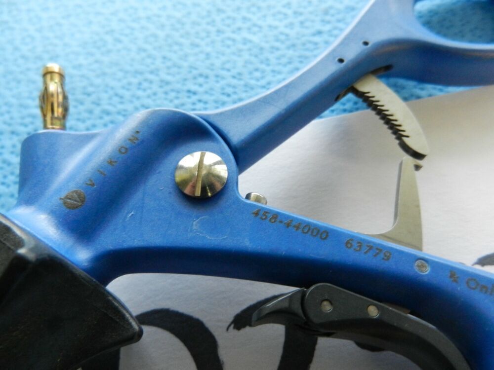 D2527 Vikon Surgical Insulated Monopolar Laparoscopic Handle 458-44000 - Image 4