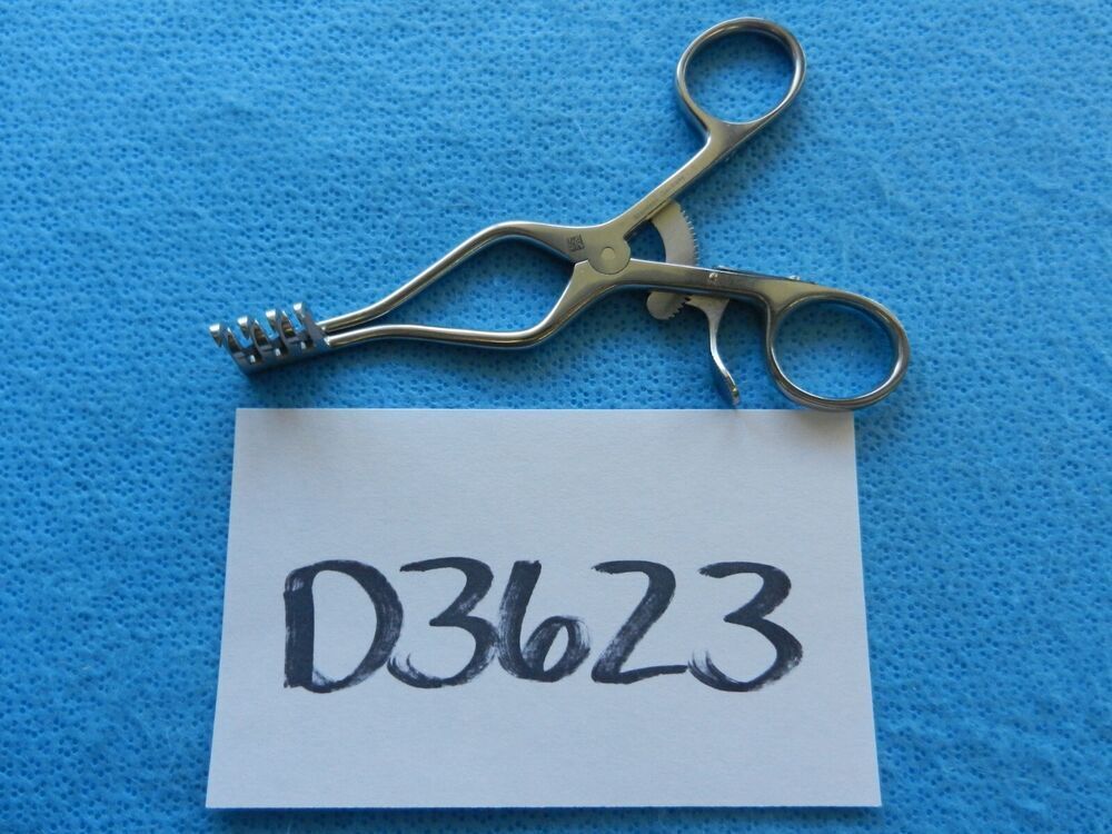 D3623 Diplomat Surgical 5-1/2in 3 X 4 Prong Retractor 802486