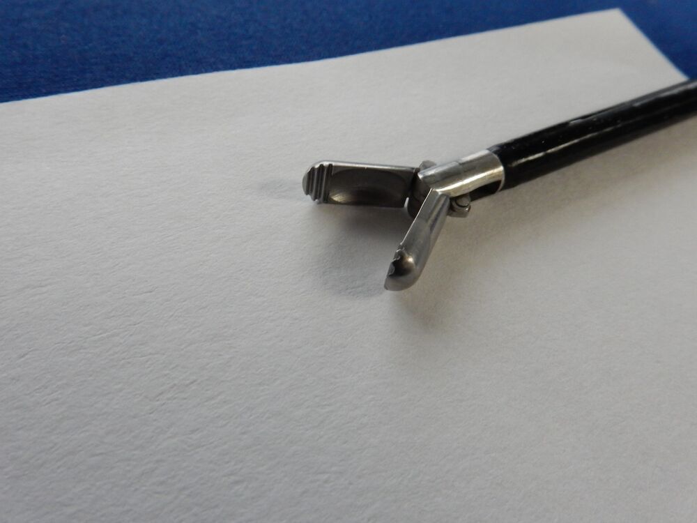 R. Wolf Laparoscopic 5mm x 33cm Biopsy Cup Forceps - Image 4