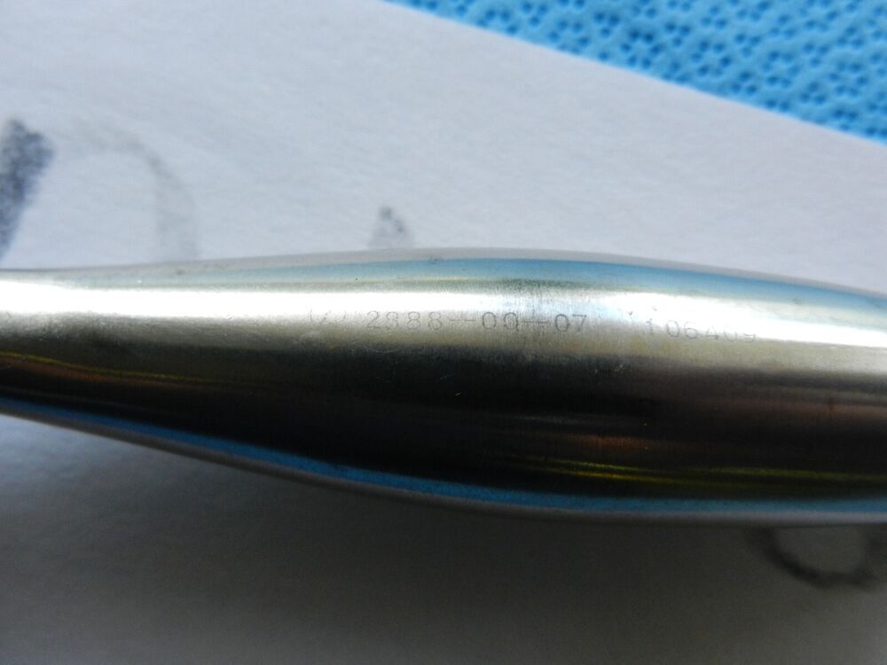 D4063 Zimmer Surgical 1-1/4in Curved Smith Peterson Osteotome 2888-00-07 - Image 4