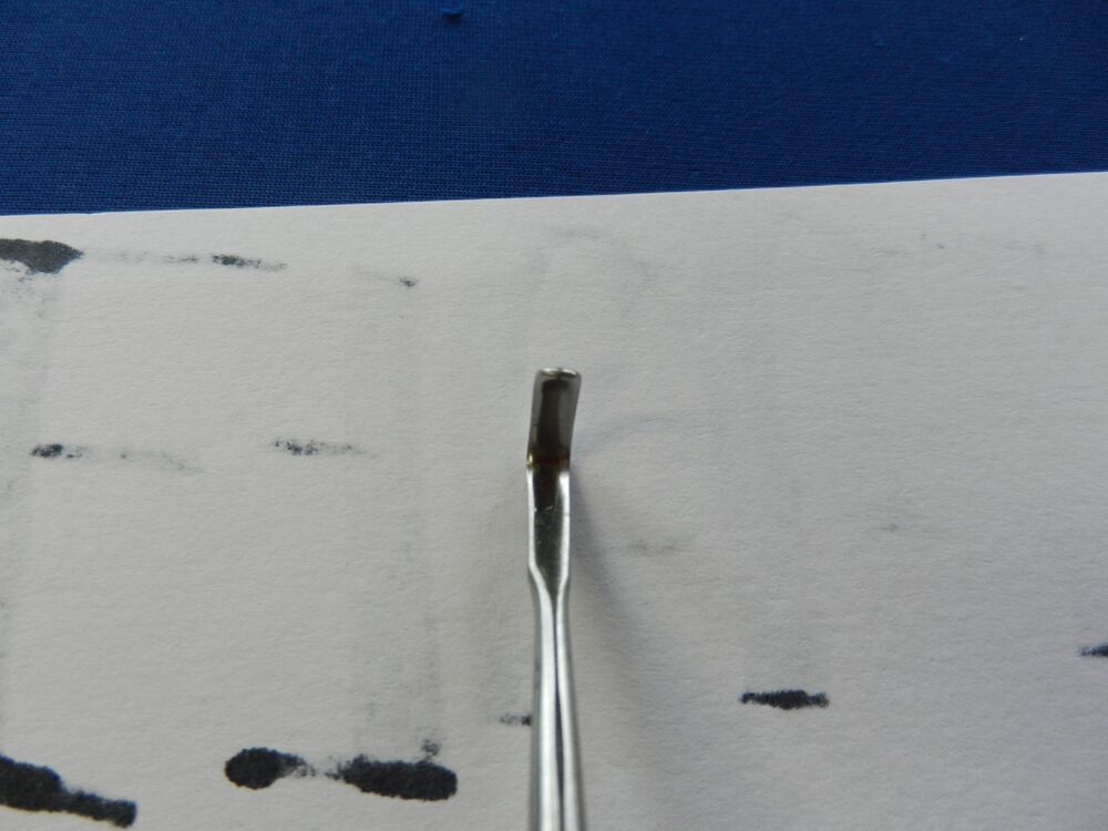 Tiemann 080-1863 Meyerding Small Hand Retractor #4 3/32x3/8" - Image 3