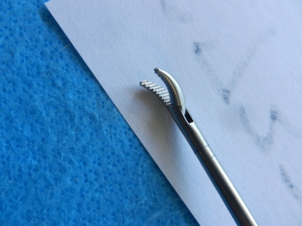 Jarit R. Wolf Surgical Laparoscopic 5mm 32cm Left Curved Petelin Type Forceps - Image 4